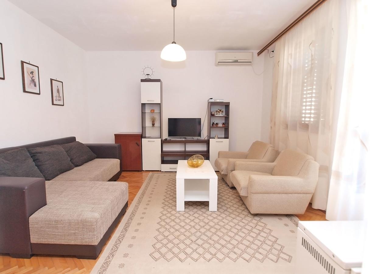 Apartments Ivan 41 Pula Exterior photo